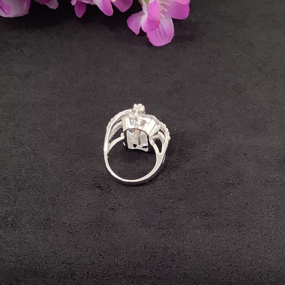 NWOT Womens Large CZ Wrapped Silvertone Statement Ring 6.5 - Picture 10 of 13